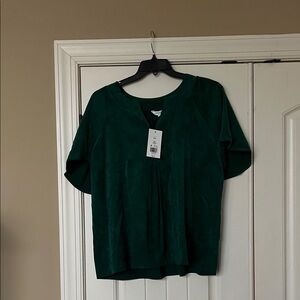 Crown and Ivy Green Corduroy Short Sleeve Blouse